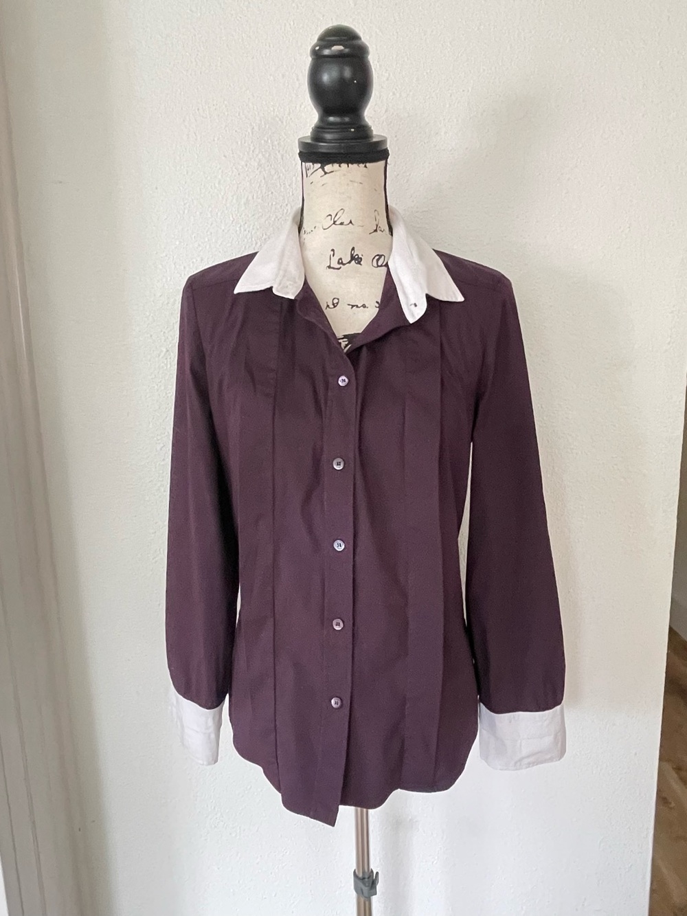 Gucci Purple Button-Up Shirt with White Collar and Cuffs
